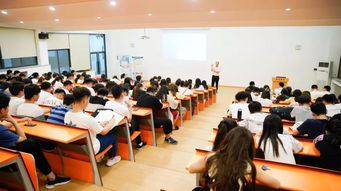 就业季专家来解惑 物通网董事长为物流专业大学生带来满满干货